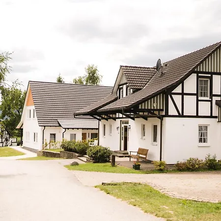 Hof Koehne - Haus Feldscheune Links * שמאלנברג