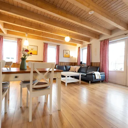 Hof Koehne - Haus Feldscheune Links בית נופש שמאלנברג