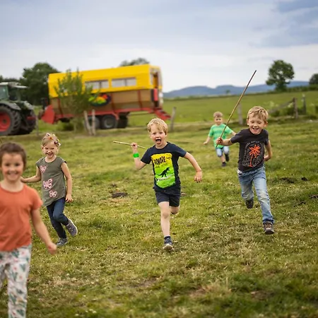 Hof Koehne - Haus Feldscheune Links * שמאלנברג