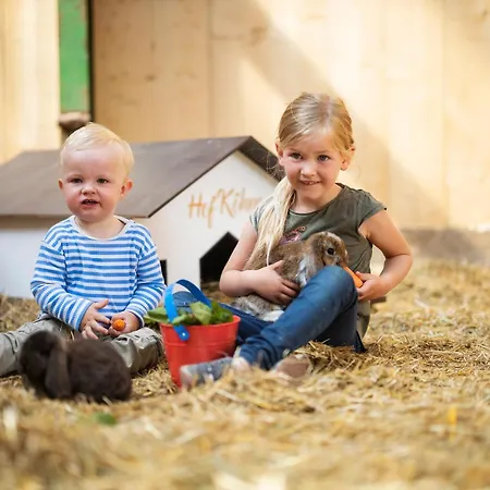 Hof Koehne - Haus Feldscheune Links *