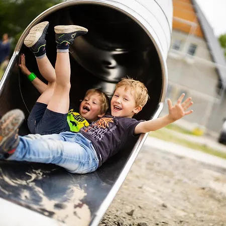 Hof Koehne - Haus Feldscheune Links *