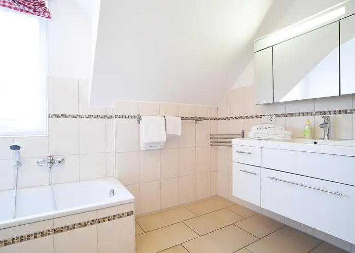 Hof Koehne - Haus Feldscheune Links Schmallenberg